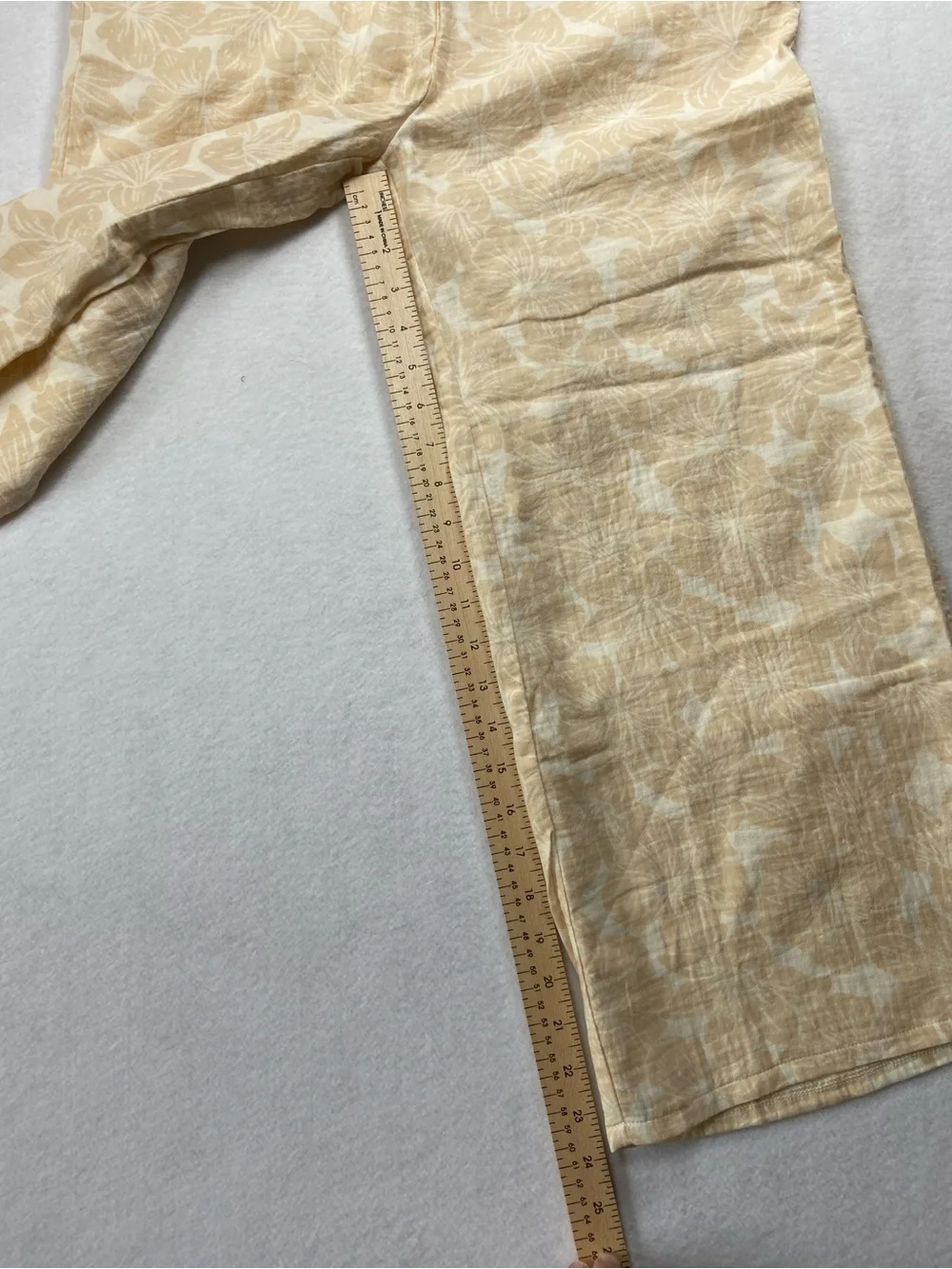 Hurley Tan and White Gauzy 100% Cotton Elastic-Waist‎ Tropical Pants, Small